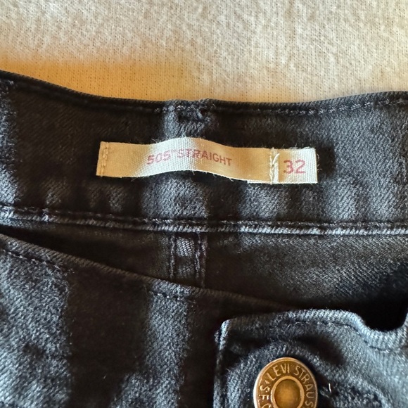 LEVIs 505 Straight Size 32 Classic Black Women's Jeans - Picture 3 of 7